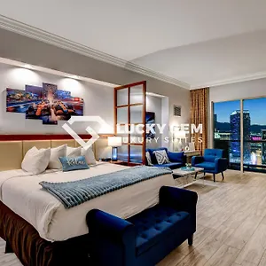 Hotel Lucky Gem Penthouse & Luxury At Signature Resort, Balcony Strip View 3505